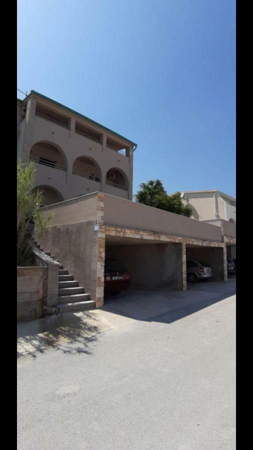 Apartmani Izvor พาก ภายนอก รูปภาพ